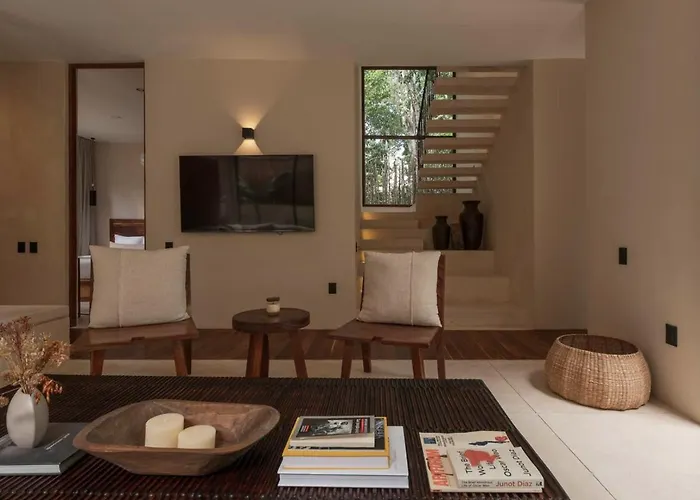 Tuuk: Luxury 5-bedroom With Private Pool And Concierge Villa