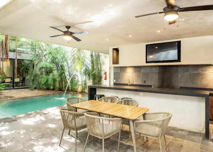 Tuuk: Luxury 5-bedroom With Private Pool And Concierge Villa