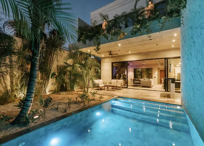 Tuuk: Luxury 5-bedroom With Private Pool And Concierge