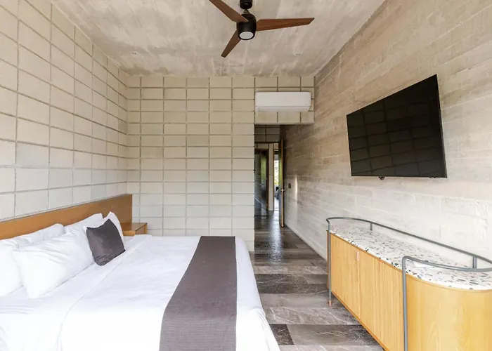 Willa Hum Living Luxury