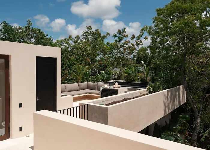 Hum Living Luxury Willa *